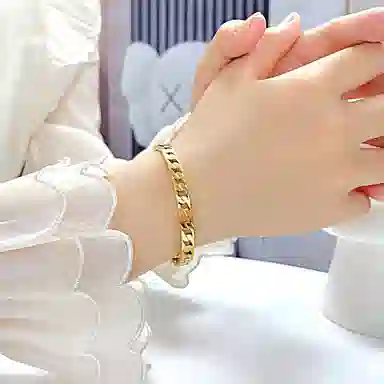 肯默复古镂空手镯 精美手饰  钛钢素圈  女款 金色/银色/玫瑰金 礼盒包装