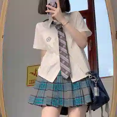 东鲸岁时记 刺绣印花单排多扣直筒短袖 樱川衬衫 女款