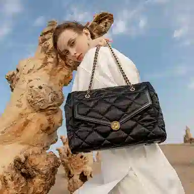 VANESSA HOGAN VH Tote