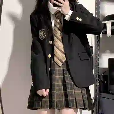 东鲸岁时记 纯色翻领西装外套格子短款百褶裙制服套装 女款