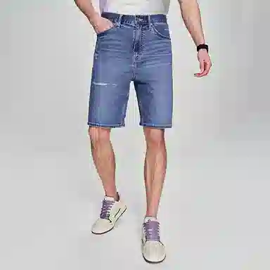 Lee