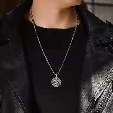 IDEAGEMER Spartan Warrior Necklace