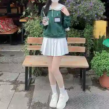 东鲸岁时记 小兔子装饰撞色休闲卫衣 女款 小兔子卫衣