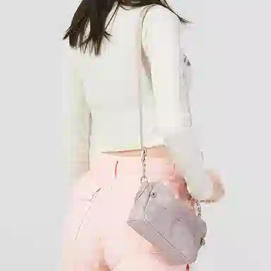 Nike Futura Luxe Crossbody