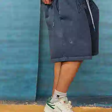 nautica white sail Logo