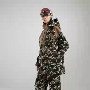 BURTON AIZAWA Camo Hoodie Jacket