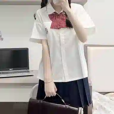 东鲸岁时记 卡通动物图案翻领纯色内搭短袖衬衫 女款 白色