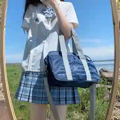 东鲸岁时记 刺绣领带翻领单排扣短袖衬衫 女款