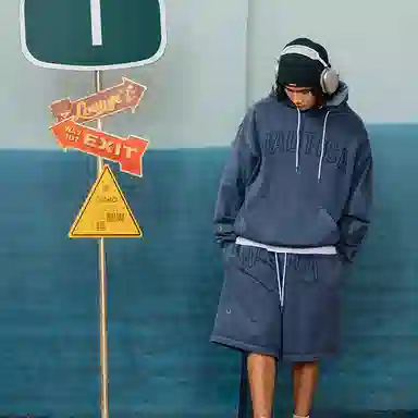 nautica white sail Logo