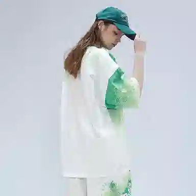 LAMLICKA Gradient Green Tee