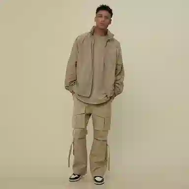 11ESTRANGER ASTRANGER