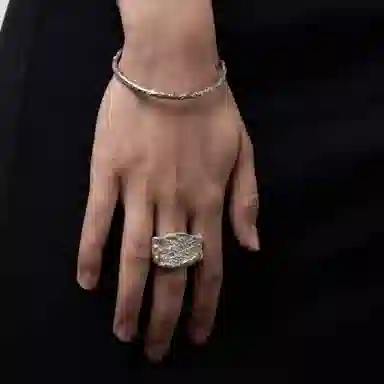 Empress47 AROUND 925