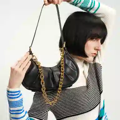 CHARLES&KEITH Vintage Pleated Zipper Bag