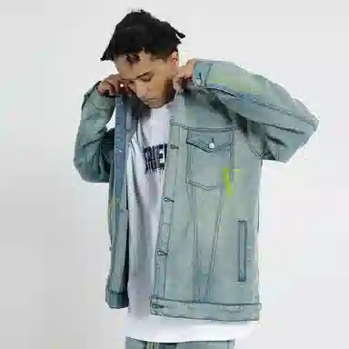 VLONE VLogo