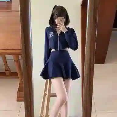 东鲸岁时记 字母印花休闲制服套装 女款