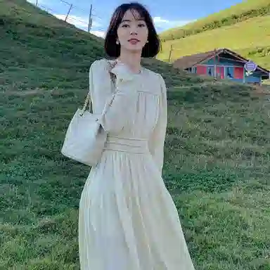 法儿家 纯色圆领皱褶长袖连衣裙 女款