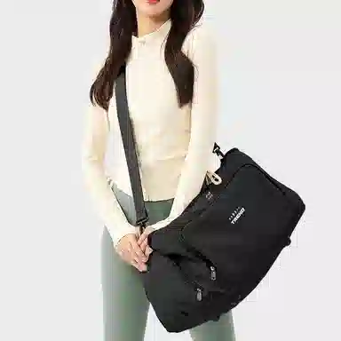 轻骑者 潮流大容量运动健身游泳便携旅游外出露营内置干湿分离独立鞋仓 织物 旅行包斜挎包健身包 大号 男女同款情侣款 米白