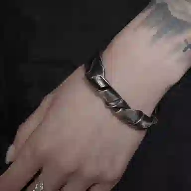 Empress47 ETERNAL CURVE 925