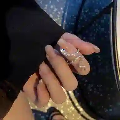 指尖瑰宝 设计感冷淡风 蛇形轻奢微镶满钻 生肖蛇满钻 戒指 女款