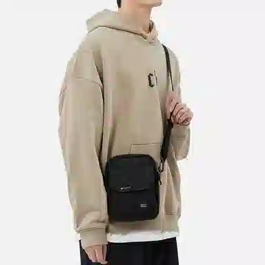 阿尔派妮 休闲时尚日系百搭通勤便携出行 织物 手机包单肩包斜挎包 常规 男女同款情侣款 多色