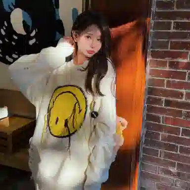 13 DEMARZO x SMILEY Logo