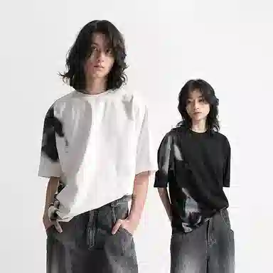 Huanxiangzhe Graphic Print T-Shirt