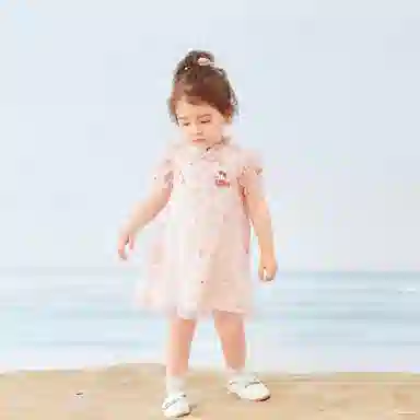 DAVEBELLA x Hello Kitty