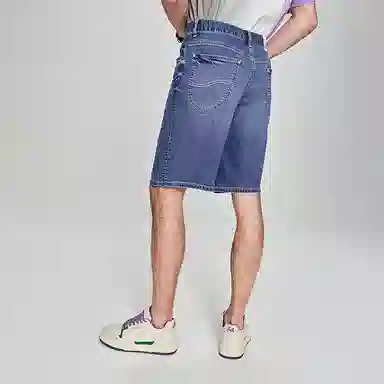 Lee