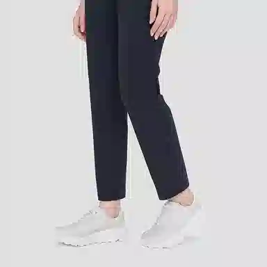 DESCENTE Sport style