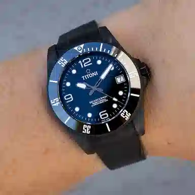 TITONI 600 42mm 83600 C-BK-256