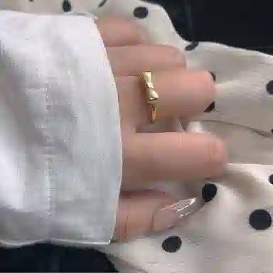 牧言 蝴蝶结戒指 复古简约小众高级感 在逃公主开口可调节磨砂素圈指环 戒指 女款