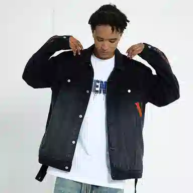 VLONE VLogo