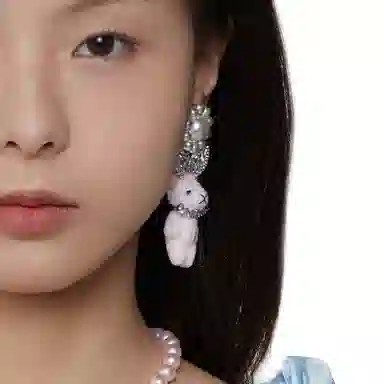 YVMIN Paradise Series Pearl Flower Bunny Ear Earring