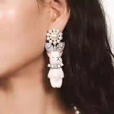 YVMIN Paradise Series Pearl Flower Bunny Ear Earring