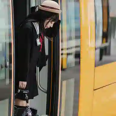 东鲸岁时记 纯色无领西装外套吊带连衣裙制服套装 女款