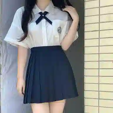 东鲸岁时记 卡通动物图案翻领纯色内搭短袖衬衫 女款 白色