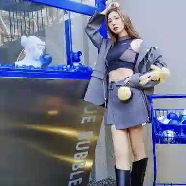 13 DEMARZO x SMILEY SMILEY