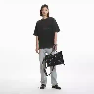 UNVESNO T