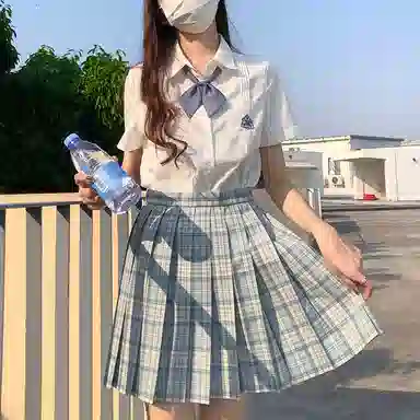 东鲸岁时记 刺绣领带翻领单排扣短袖衬衫 女款