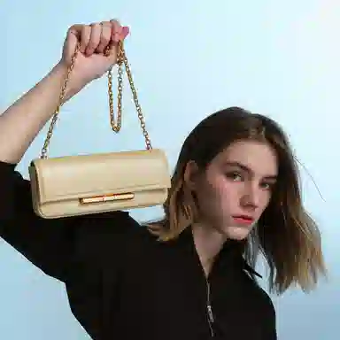 CHARLES&KEITH Chain Baguette Bag Orange