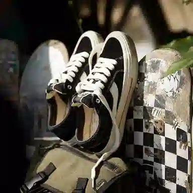 oddCIRKUS Astley Pro