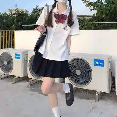 东鲸岁时记 卡通动物图案翻领纯色内搭短袖衬衫 女款 白色