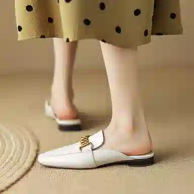 奈绮儿 头层牛皮 方头平跟舒适 时尚凉拖 女款