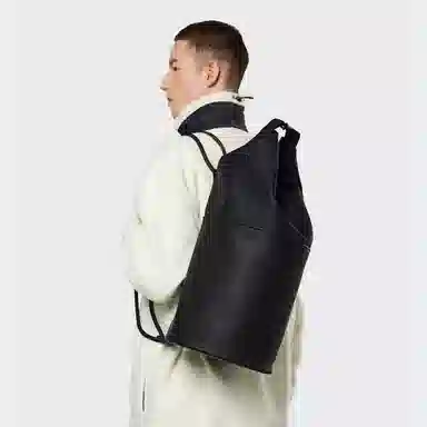 Rains Bucket Sling Bag Black/Ebony Brown