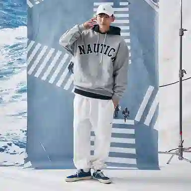 nautica white sail Logo