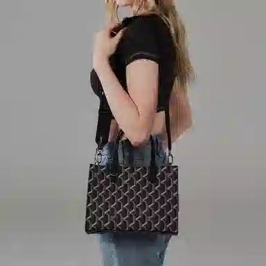 ROSA.K