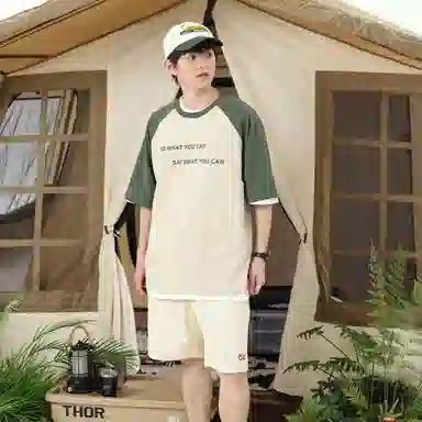 KXLFCHN Retro Raglan Sleeve T-Shirt