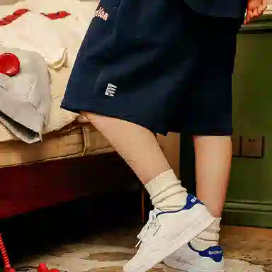 Nautica Logo