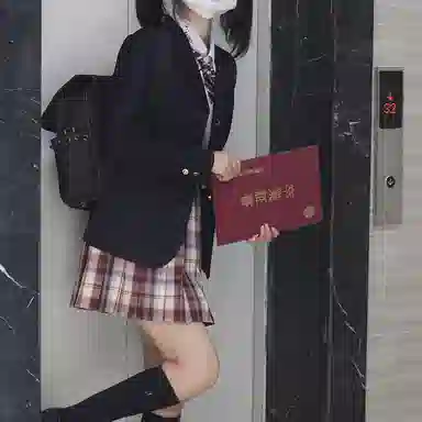 东鲸岁时记 高腰格子百褶半身裙 女款