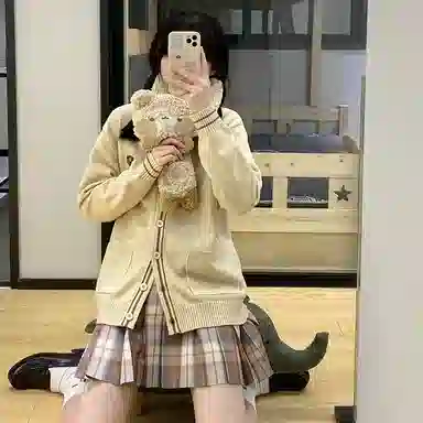 东鲸岁时记 格子制服百褶半身裙 女款